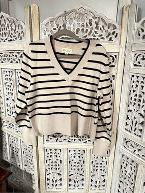 Marled Striped V-Neck Sweater Cream & Black XL